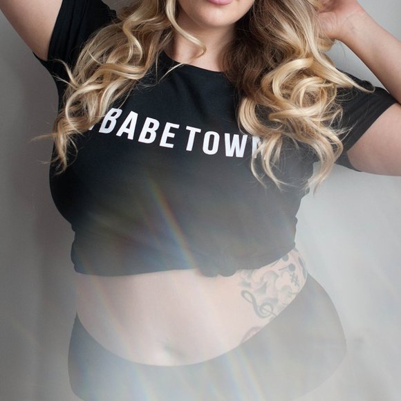 #BABETOWN T-Shirt - Picture 10 of 11